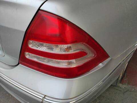 Piloto Trasero Derecho Mercedes Clase C 160 111951 BERLINA