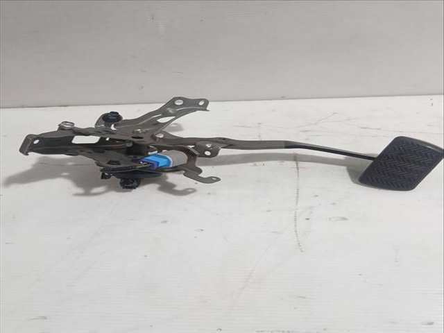 Foto 3ª: Pedal Freno Toyota Yaris 1.5 HYBRID MXPH11) 92CV 68KW [M15A-FXE] (2020)