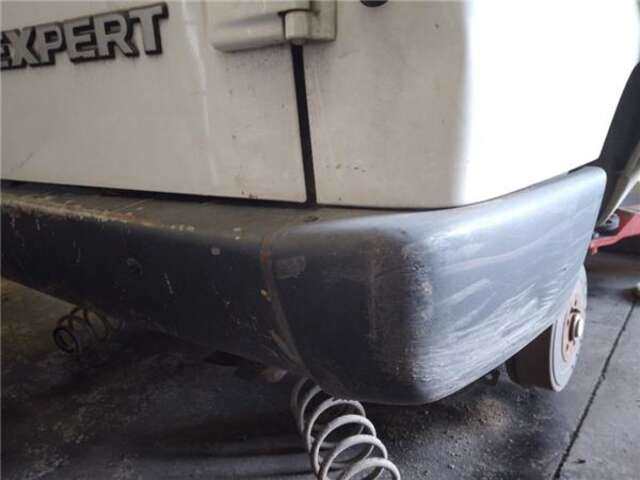 Paragolpes Trasero Peugeot Expert 1.9 TD