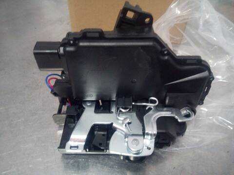 Foto 3ª: Cerradura Puerta Delantera Derecha Volkswagen Golf BERLINA 90CV 66KW (1997)