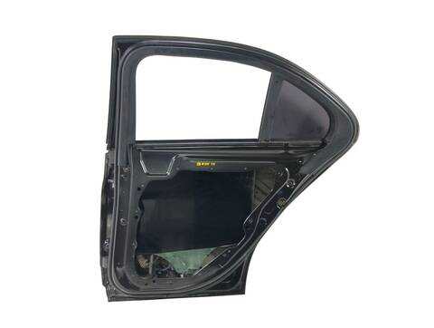 Foto 2ª: Puerta Trasera Derecha Mercedes Clase C 160 651921 BERLINA (2015)