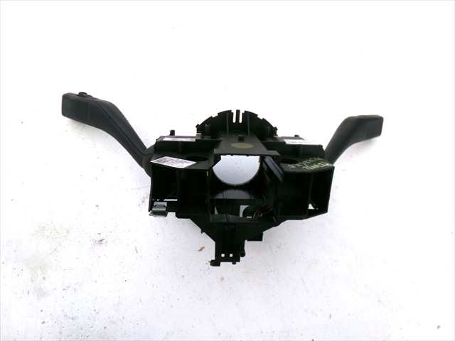 Foto 2ª: Mando Multifuncion Volkswagen Golf 1.9 TDI SERIE 5,2004-2008 [BKC] (2004)