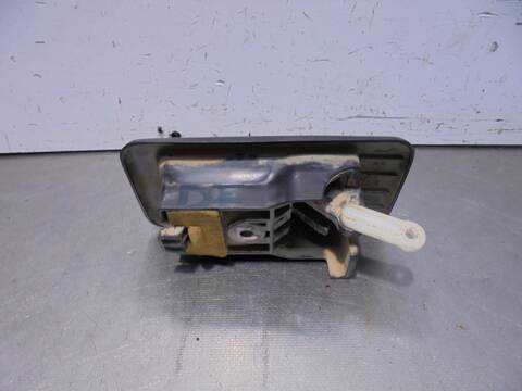 Foto 2ª: Maneta Interior Delantera Izquierda Opel Monterey BASICO 114CV 84KW [4JG2] (1998)