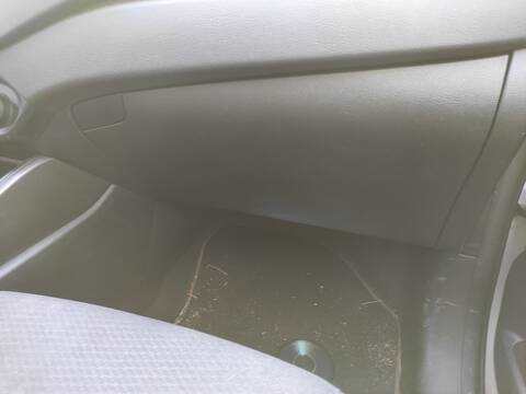 Guantera Kia Carens G4FD