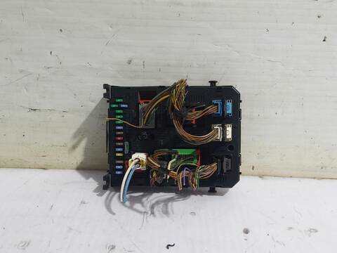 Caja Reles Fusibles Peugeot 308 ENVY 112CV