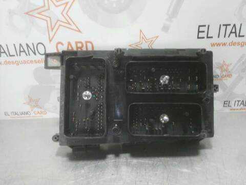 Foto 2ª: Caja Reles Fusibles Opel Zafira COSMO 120CV 88KW [Z19DT] (2006)