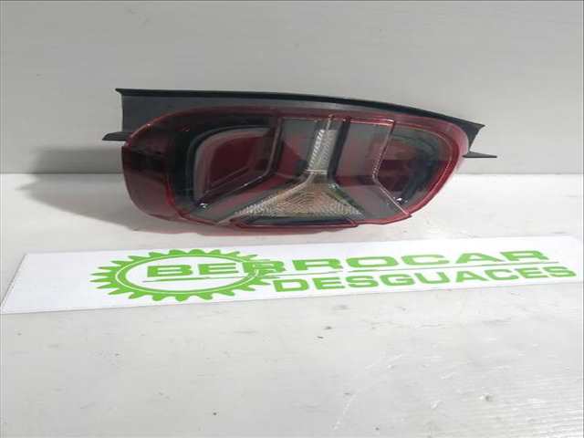 Foto 2ª: Piloto Trasero Derecho Dacia Duster 1.0 TCE 90 91CV [H4D 470] (2017)