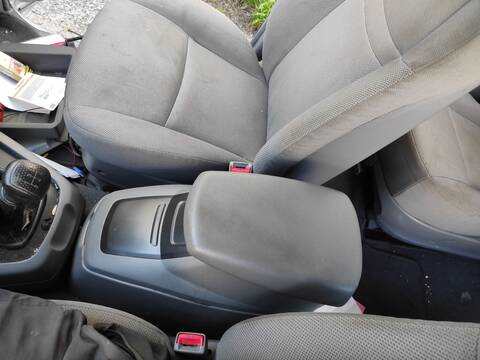 Consola Central Ssangyong Rodius D27DT