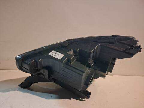 Foto 2ª: Faro Derecho Citroen C4 HNJ BERLINA (2020)