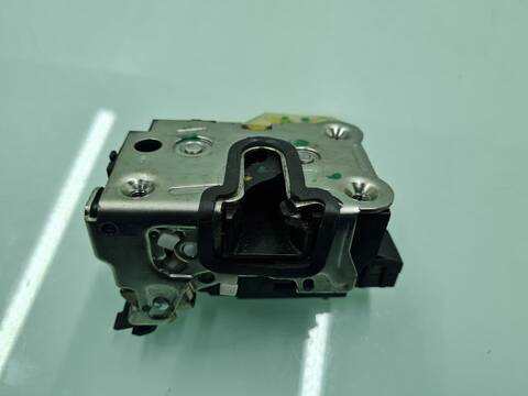 Foto 2ª: Cerradura Puerta Delantera Derecha Dacia Duster 1.5 DCI DIESEL CAT 86CV 63KW [K9K666] (2010)