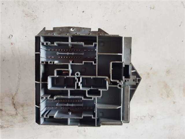 Foto 2ª: Caja Reles Fusibles Fiat Stilo 1.6 16V (192_XB1A) [182 B6.000]