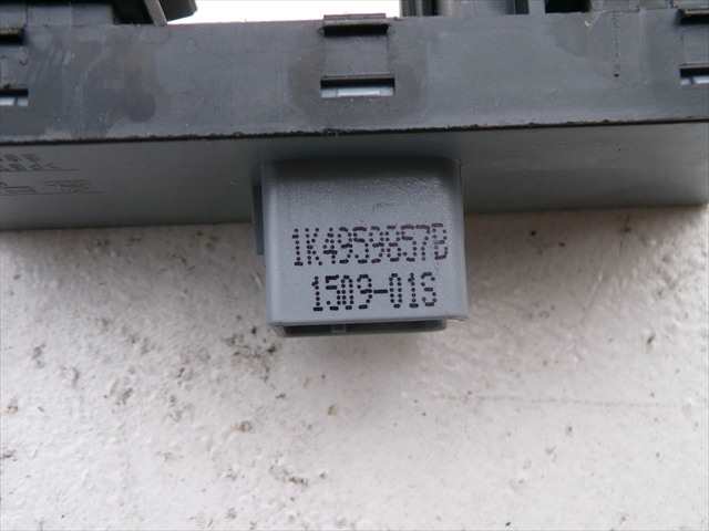 Foto 3ª: Botonera Elevalunas Volkswagen Passat 1.4 TSI RANCHERA,2005-2011 [CAX] (2009)