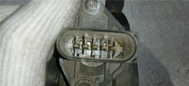 Foto 3ª: Caudalimetro Bmw Serie 3 315 2.0 16V DIESEL CAT (136CV) [204D1]