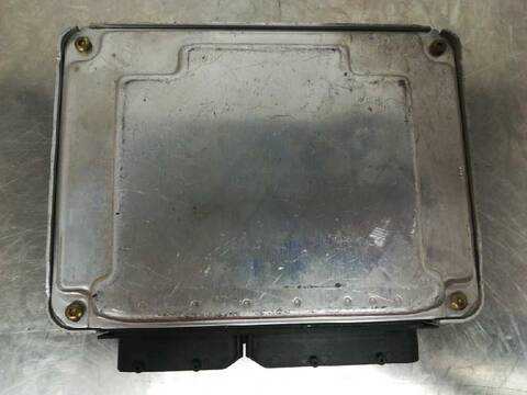 Foto 2ª: Centralita Motor ECU Volkswagen Polo 75CV 55KW (2001)