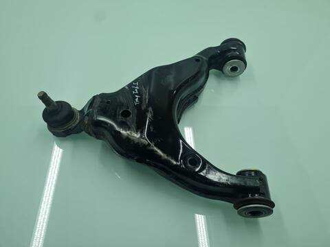 Brazo Suspension Delantero Izquierdo Toyota Land Cruiser VX 177CV 130KW