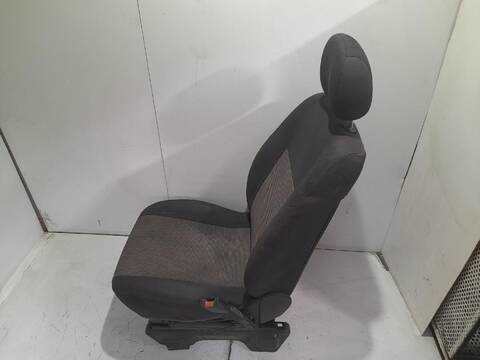 Foto 3ª: Asiento Delantero Derecho Opel Zafira 82CV (1999)