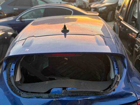 Foto 2ª: Alerón Trasero Renault Clio K9K638 (2019)