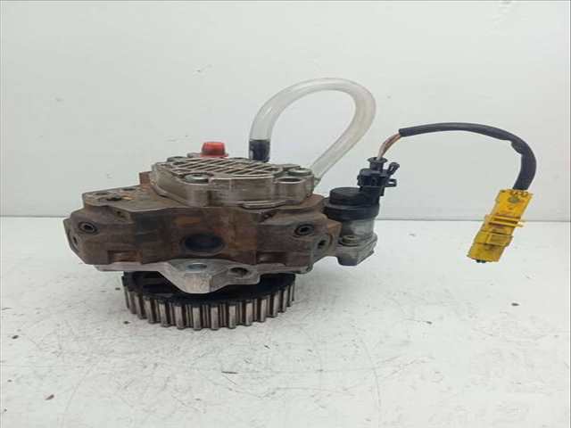 Foto 3ª: Bomba Inyeccion Peugeot 206 1.4 HDI BERLINA 68CV 50KW [8HX] (2002)