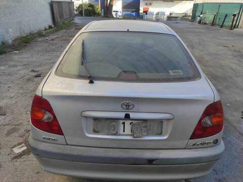 Portón Toyota Avensis 2CTE BERLINA