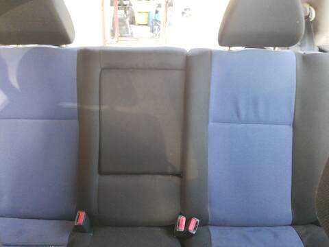 Foto 2ª: Asientos Traseros Volkswagen Golf BERLINA (2000)