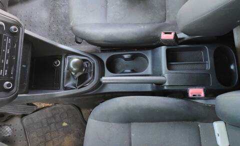 Foto 2ª: Consola Central Volkswagen Caddy FURGON BMT 75CV 55KW (2015)