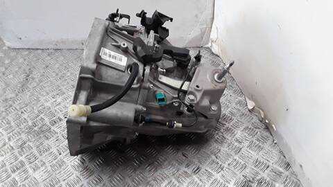 Foto 2ª: Caja Cambios Renault Express 1.5 BLUE DCI 95 F6AB) 95CV 70KW FURGONETA FURGONETA/MONOVOLUMEN [K9K876] (2023)