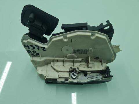 Cerradura Puerta Delantera Derecha Volkswagen Golf 1.6 TDI DPF 105CV 77KW
