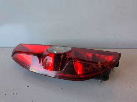 Foto 2ª: Piloto Trasero Izquierdo Fiat Doblo 1.9 D II 100CV 74KW 152) 198A3000 (2010)