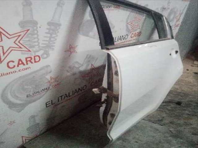 Foto 3ª: Puerta Trasera Izquierda Kia Sportage DRIVE 4X2 136CV 100KW [D4H4] (2014)