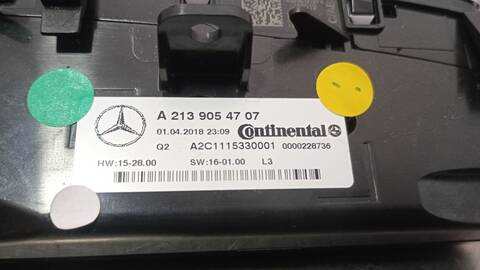 Foto 3ª: Mando Climatizador Mercedes Clase E 180 E 220 D 213.004) 194CV 143KW [654920] (2018)