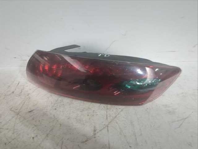 Foto 2ª: Piloto Trasero Derecho Peugeot 407 2.0 HDI 135 6DRHRH 6DRHRE 6DRHRG 6DRHRJ) 136CV [RHR (DW10BTED4)] (2004)