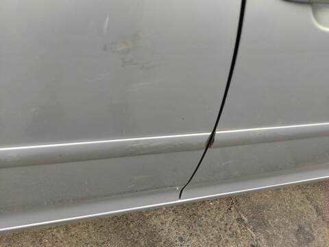 Foto 2ª: Puerta Trasera Derecha Volkswagen Golf BKC (2003)