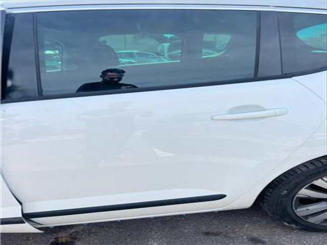 Puerta Trasera Izquierda Peugeot 3008 1.6 STYLE [1 6 LTR. - 88 KW 16V] 120CV