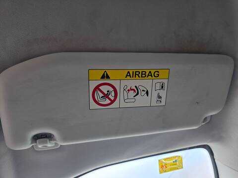 Parasol Derecho Peugeot 2008 HMZ