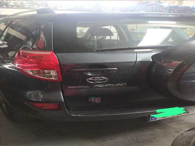 Foto 2ª: Portón Toyota Rav4 2.2 DIESEL [2AD-FTV] (2006)