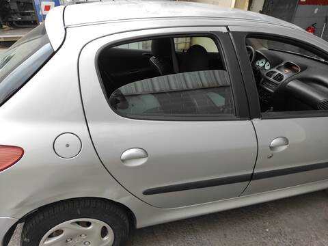 Puerta Trasera Derecha Peugeot 206 KFW