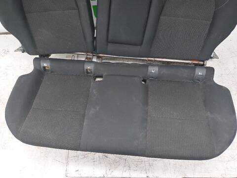 Foto 3ª: Asientos Traseros Nissan Qashqai 1.3 DIG-T 140CV [HR13DDT] (2013)