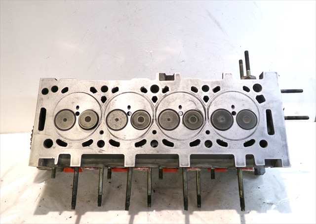 Foto 4ª: Culata Peugeot 206 2.0 HDI [RHY] (2000)