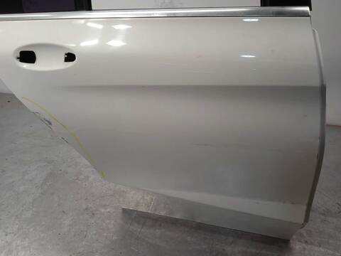 Foto 4ª: Puerta Trasera Derecha Mercedes Clase C 160 C 220 CDI BLUETEC 205.004) 170CV 125KW [651921] (2015)