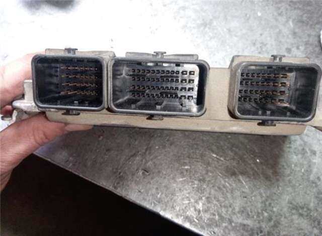 Foto 2ª: Centralita Motor ECU Citroen Xsara 1.6 16V [NFU (TU5JP4)]