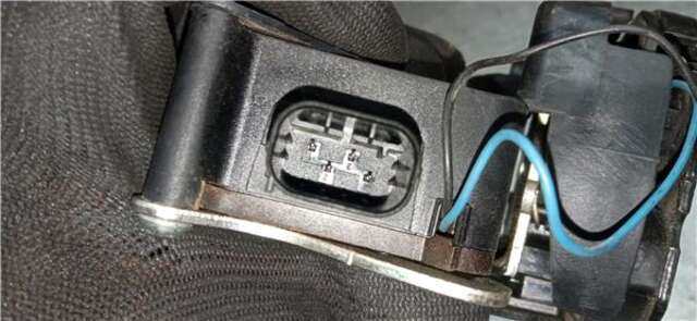 Foto 3ª: Cerradura Puerta Delantera Izquierda Mercedes Vito 109 CDI [OM 646.980]