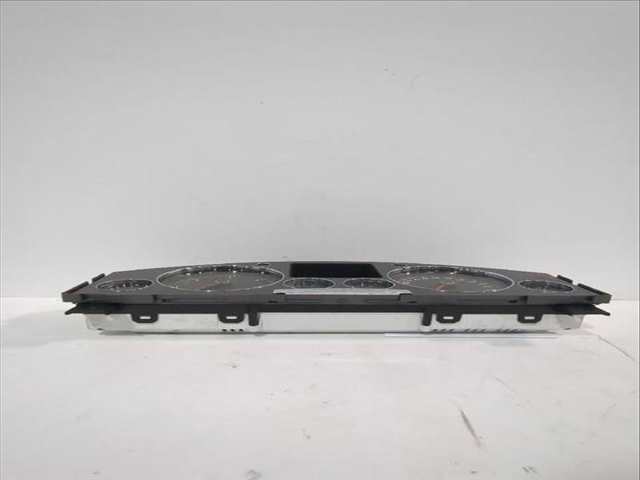 Foto 3ª: Cuadro de Instrumentos Volkswagen Phaeton 3.0 V6 TDI 4MOTION 240CV [CARB CEXA] (2002)