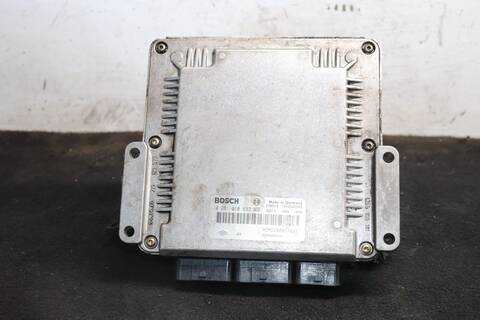 Centralita Motor ECU Renault Trafic 27 CN COMBI9 ACRISTALADO 101CV 74KW