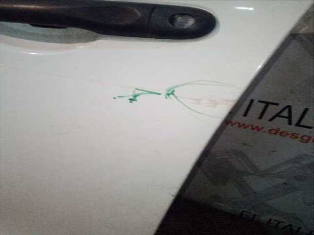 Foto 3ª: Puerta Delantera Izquierda Renault Megane 1.5 DCI DIESEL CAT BERLINA 86CV 63KW III BERLINA 5 P [K9K830] (2009)