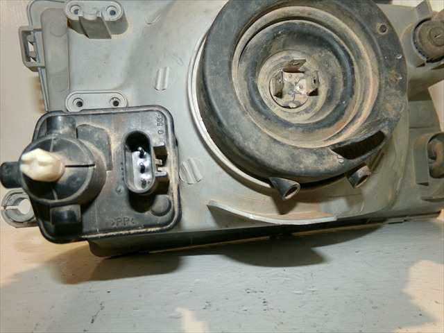Foto 3ª: Faro Izquierdo Kia Sportage 2.0 TD 1994-2002 [RE] (2000)