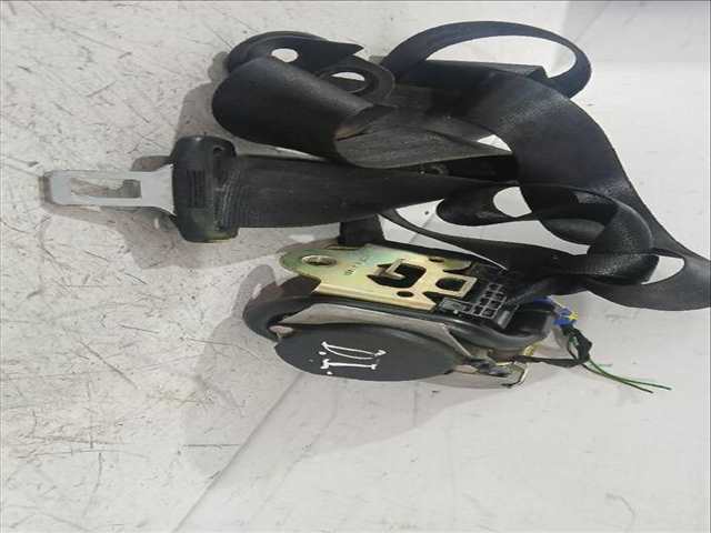 Foto 2ª: Cinturón Delantero Derecho Audi A4 1.9 TDI 130CV [AVF AWX] (2000)