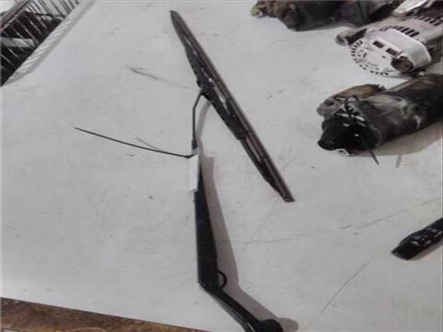 Brazo Limpia Delantero Izquierdo Toyota Avensis 1.8