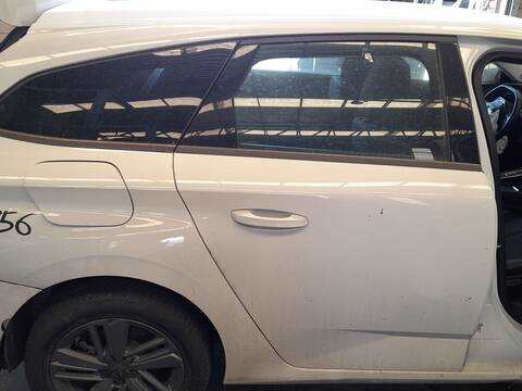 Puerta Trasera Derecha Peugeot 308 BLUEHDI 130 FCYHZL FCYHZT) 131CV 96KW