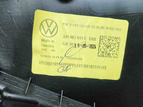 Foto 4ª: Asientos Traseros Volkswagen Passat R-LINE 4 MOTION 193CV [DXNB] (2024)
