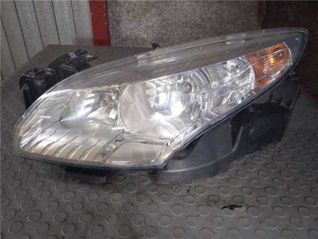 Faro Izquierdo Renault Megane III COUPE (2008-_)